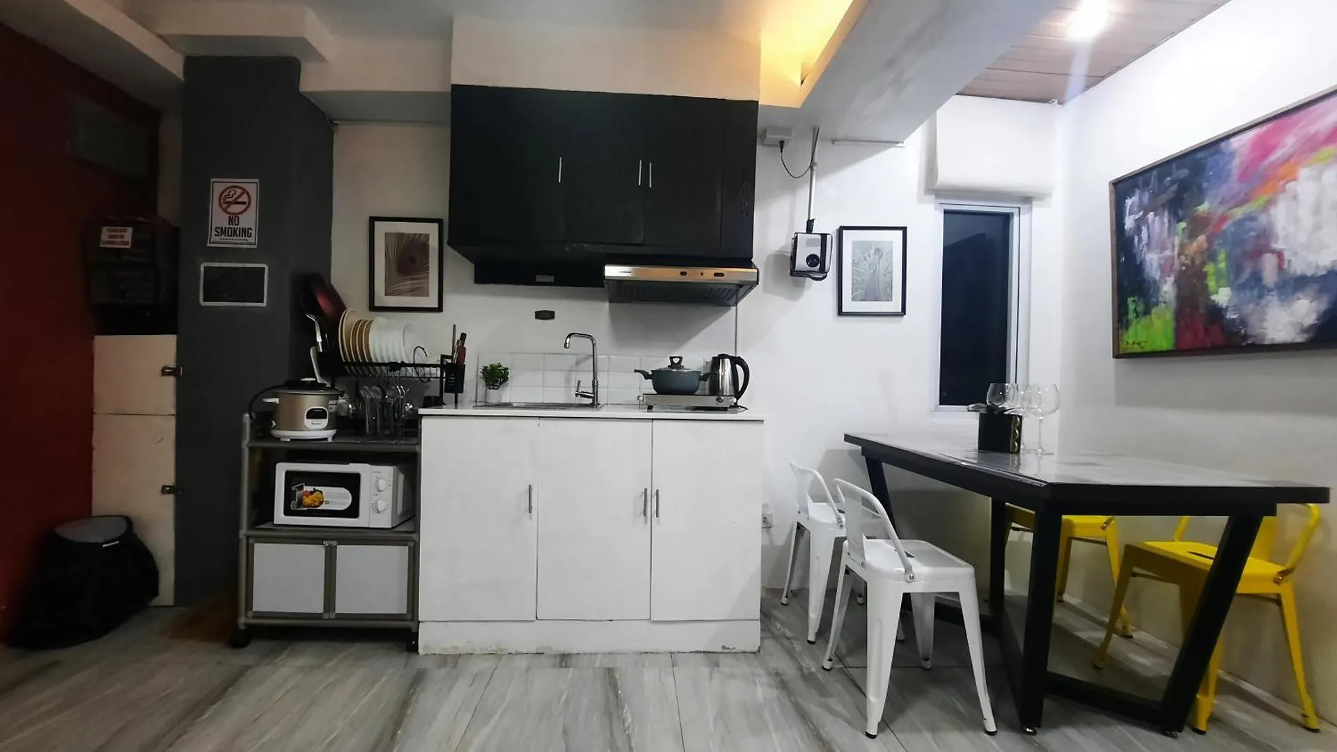 L1 Twin Bed Staycation In Bonifacio Global City 6 Taguig Aparthotel